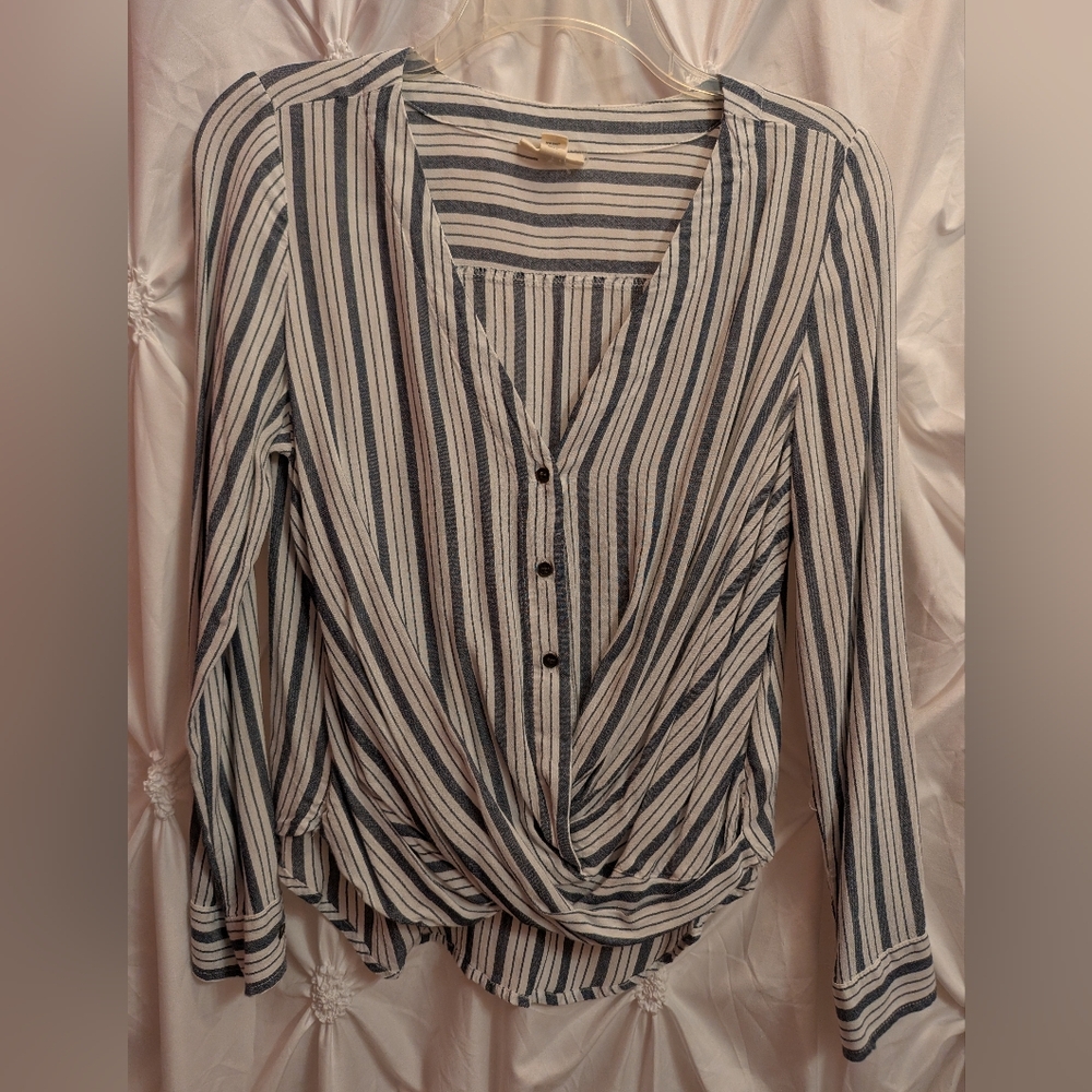 A.N.A Striped Black & White Women's Top Small Petite